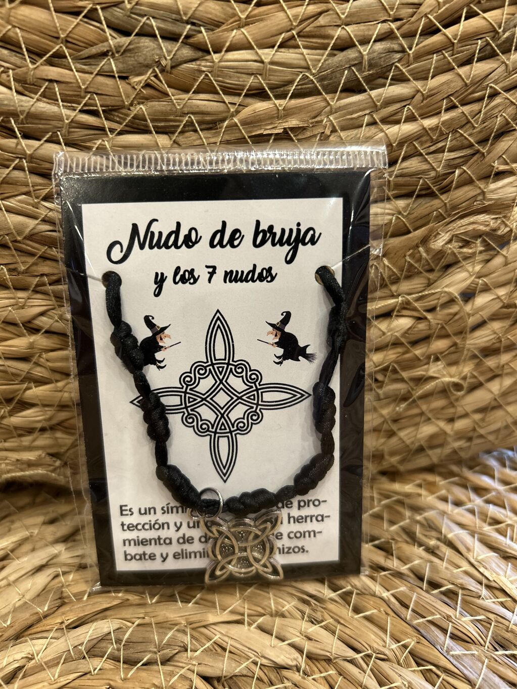 PULSERA NUDO DE BRUJA CON 7 NUDOS NEGRA