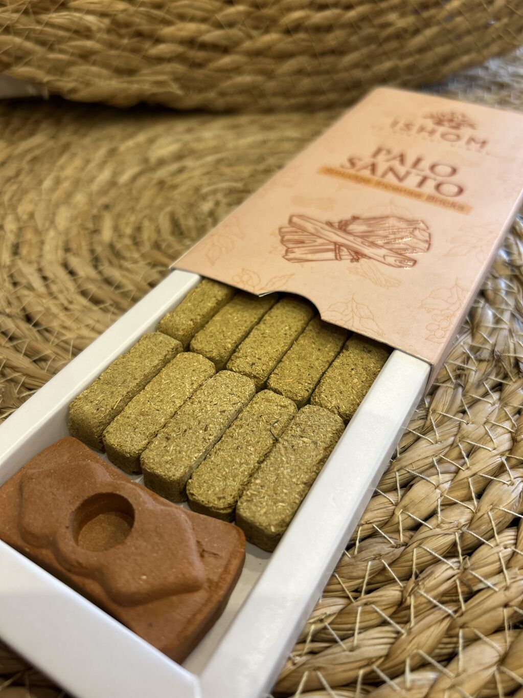 INCIENSO EN LADRILLO PALO SANTO ISHOM