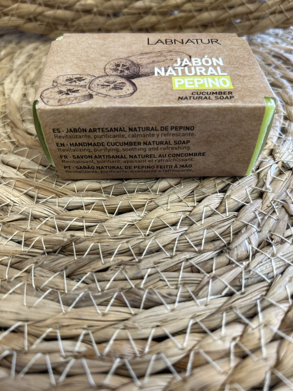 JABÓN ARTESANAL NATURAL DE PEPINO