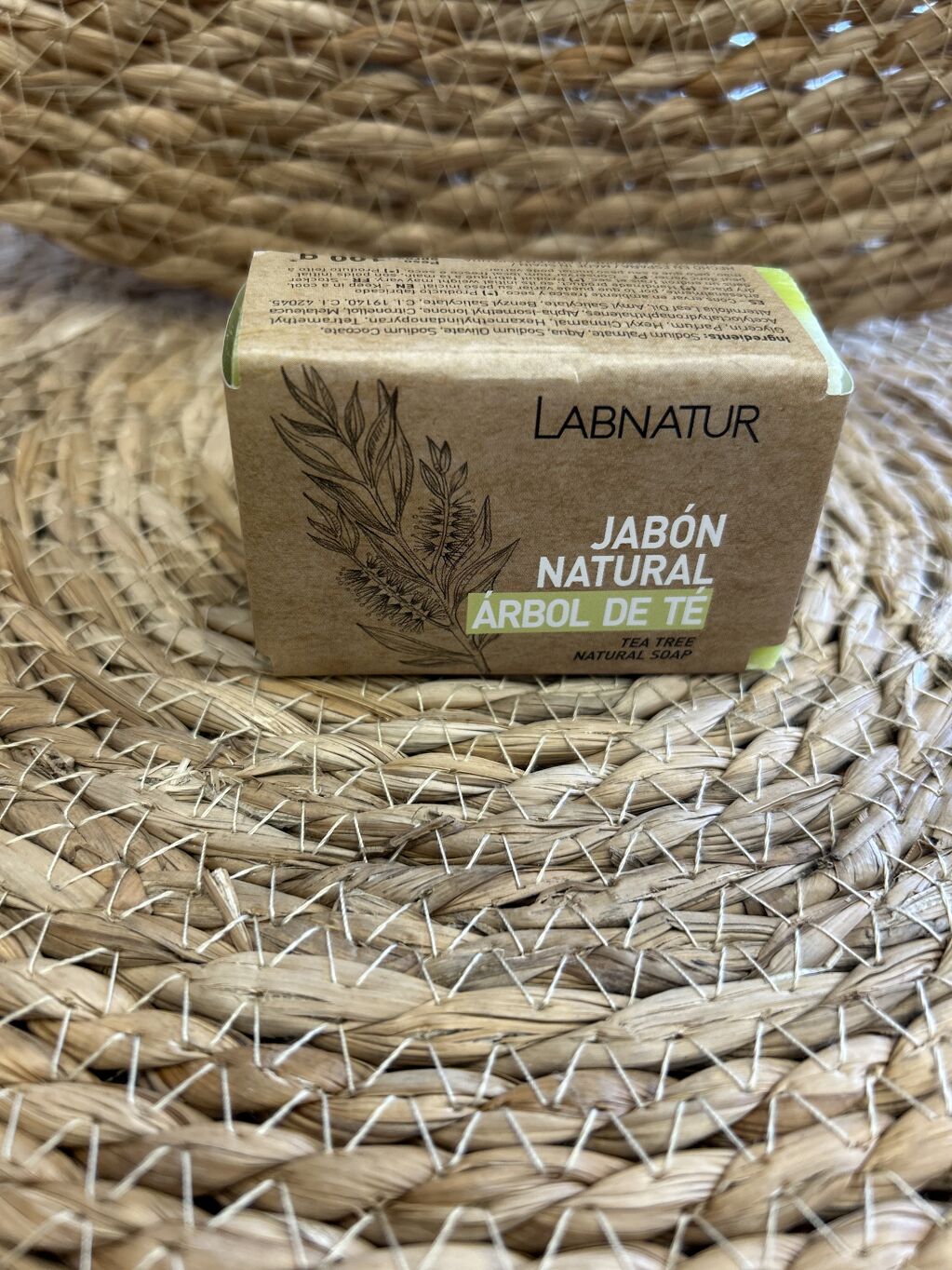 JABÓN ARTESANAL NATURAL DE ÁRBOL DEL TÉ