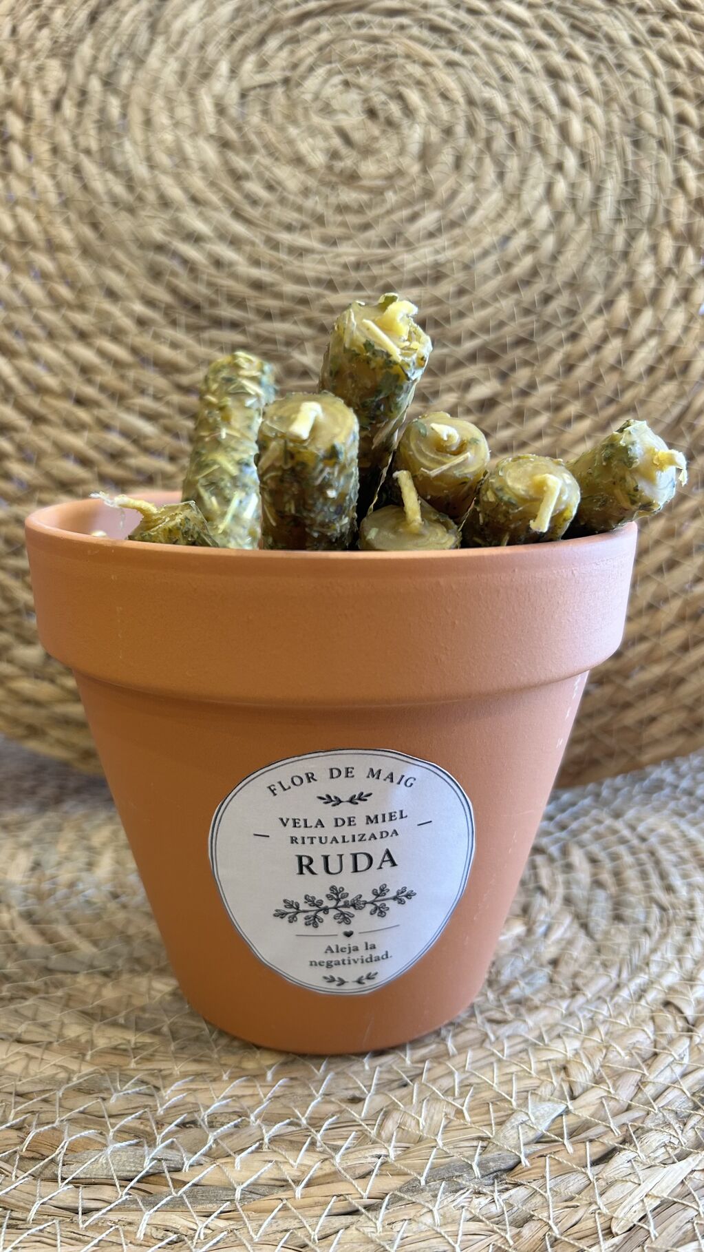 VELA DE MIEL CON RUDA