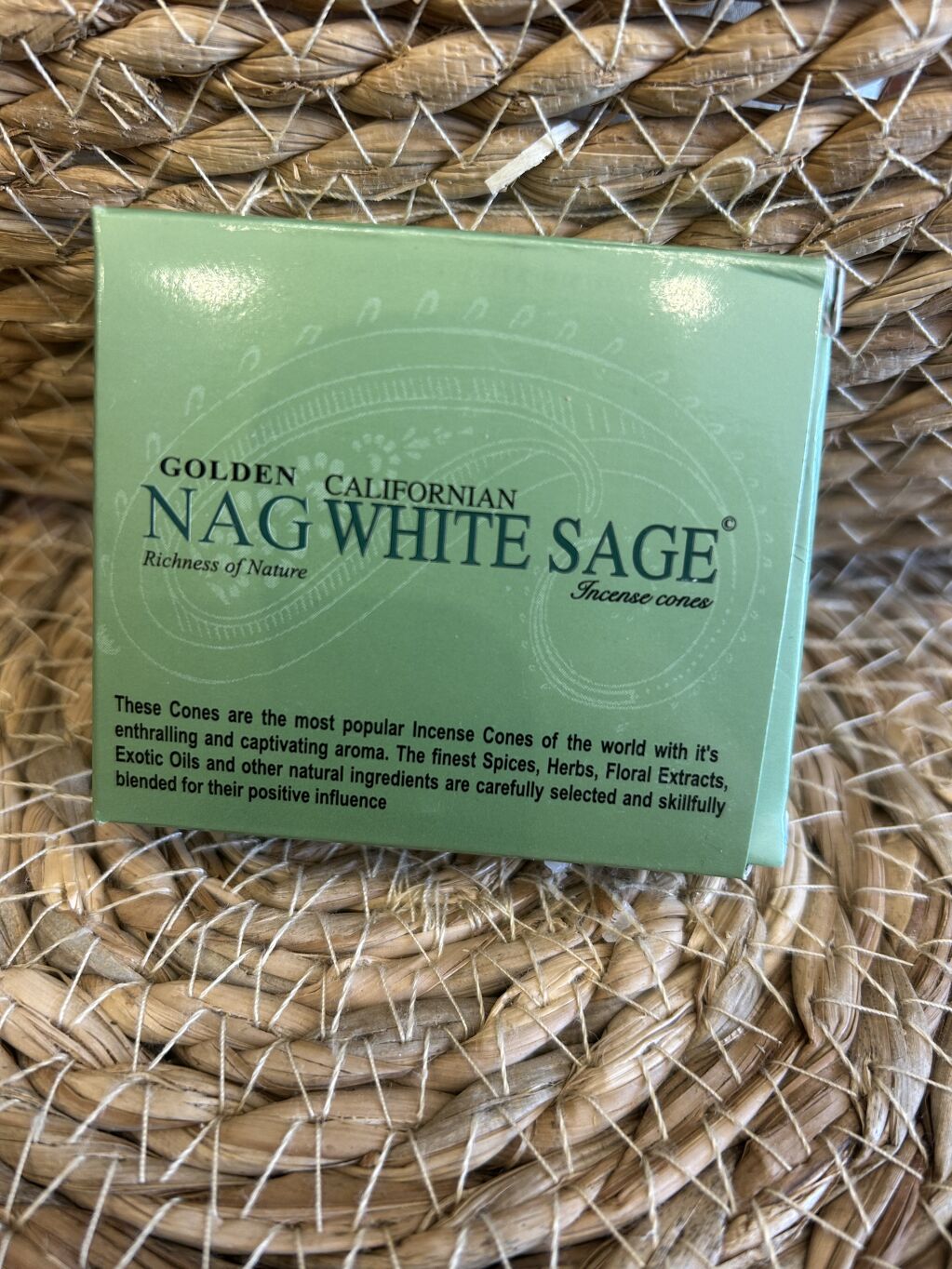 INCIENSO EN CONOS GOLDEN NAG WHITE SAGE (SALVIA BLANCA)