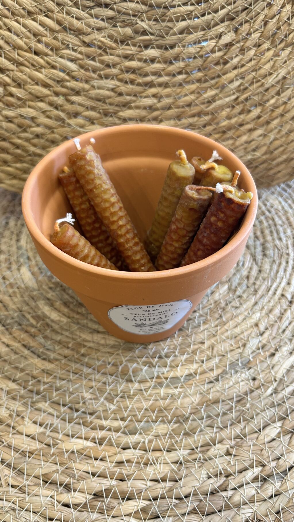 VELA DE MIEL CON SÁNDALO