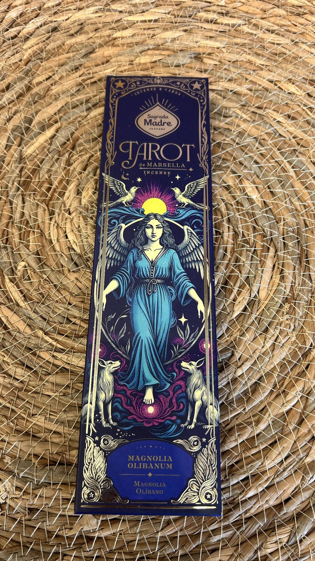 INCIENSO TAROT MARSELLA MAGNOLIA Y OLÍBANO SAGRADA MADRE