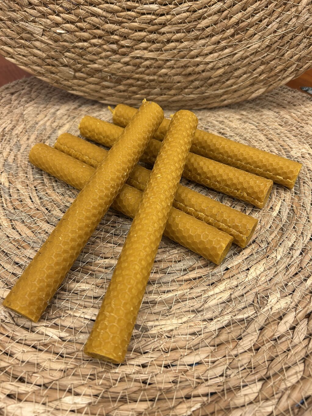 VELAS DE MIEL 2,5X20 CENTÍMETROS.