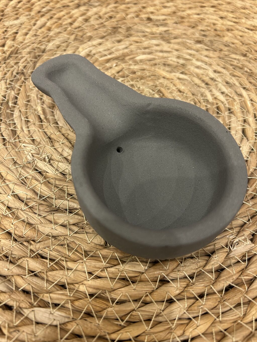 SAHUMADOR DE CERÁMICA GRIS