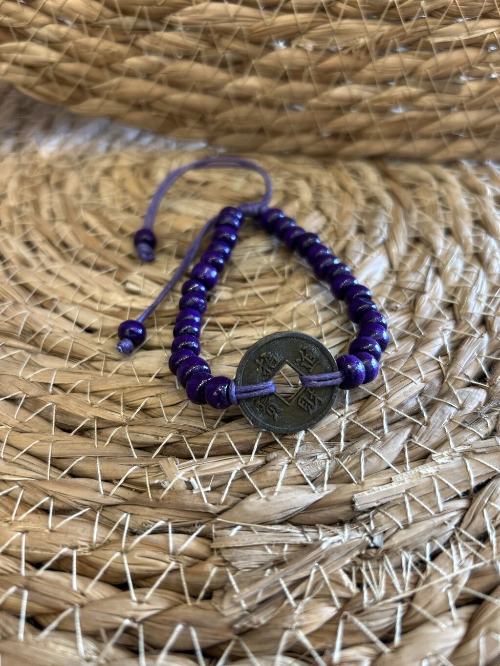 PULSERA FENG SHUI PÚRPURA – PODER Y SABIDURÍA INTERIOR