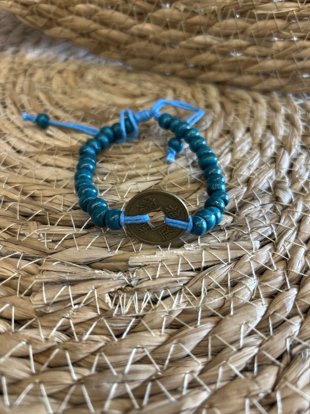 PULSERA FENG SHUI VERDE AZULADO – PROTECCIÓN Y CLARIDAD