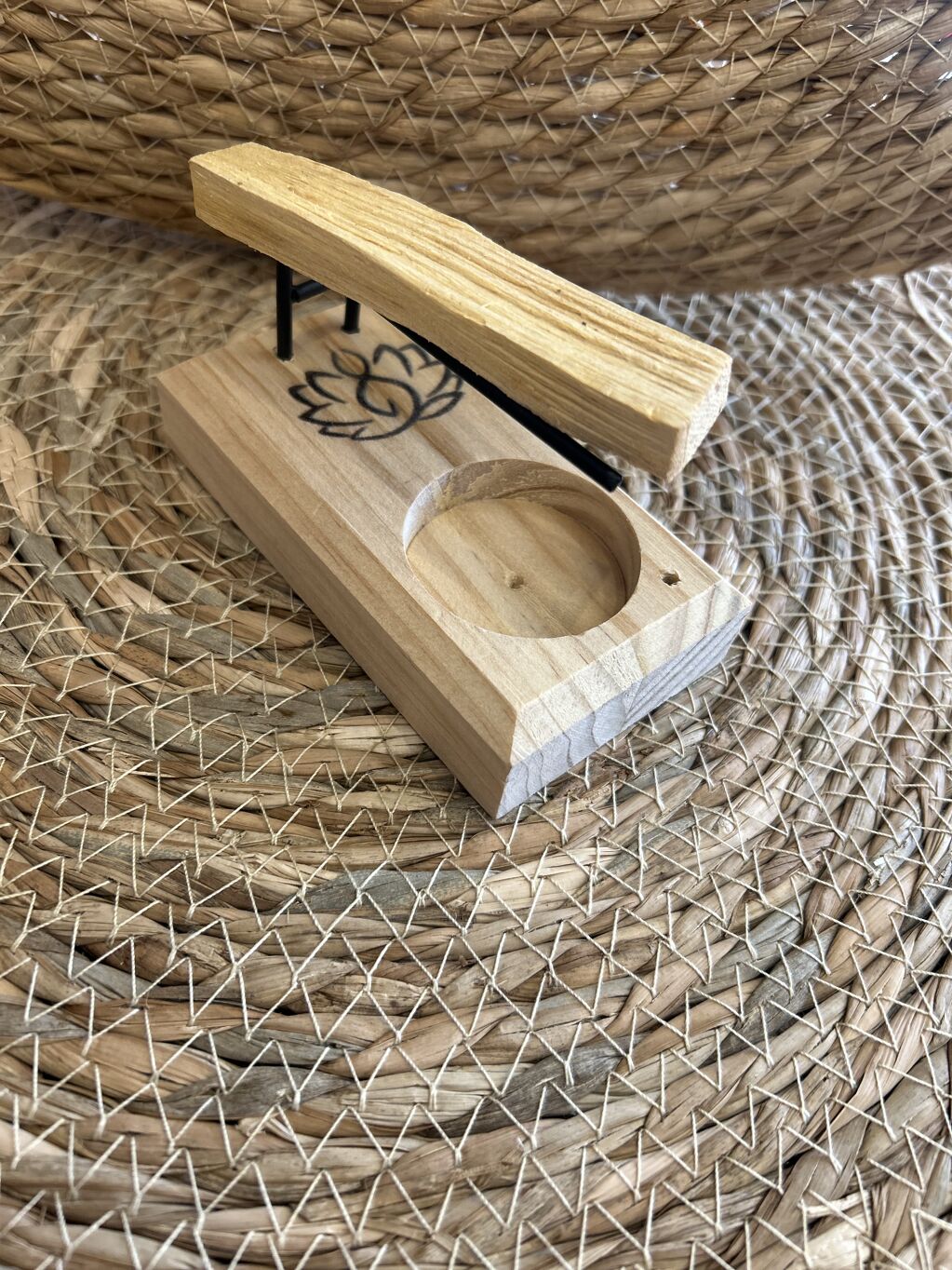 SOPORTE QUEMADOR PALO SANTO FLOR DE LOTO