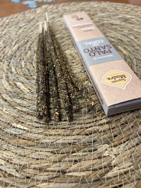 INCIENSO PALO SANTO CON COPAL SAGRADA MADRE - img_6002.jpg